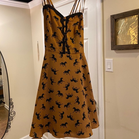 Adorable copper fit flare mini dress with horses - Picture 1 of 7